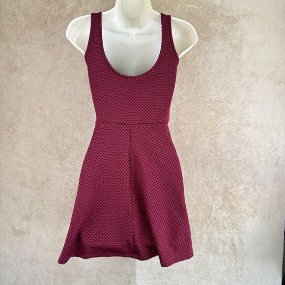 Womens Skater Dress Sz Small Burgundy Fit Flare Mini Y2K Sleeveless Stretch - Picture 3 of 9